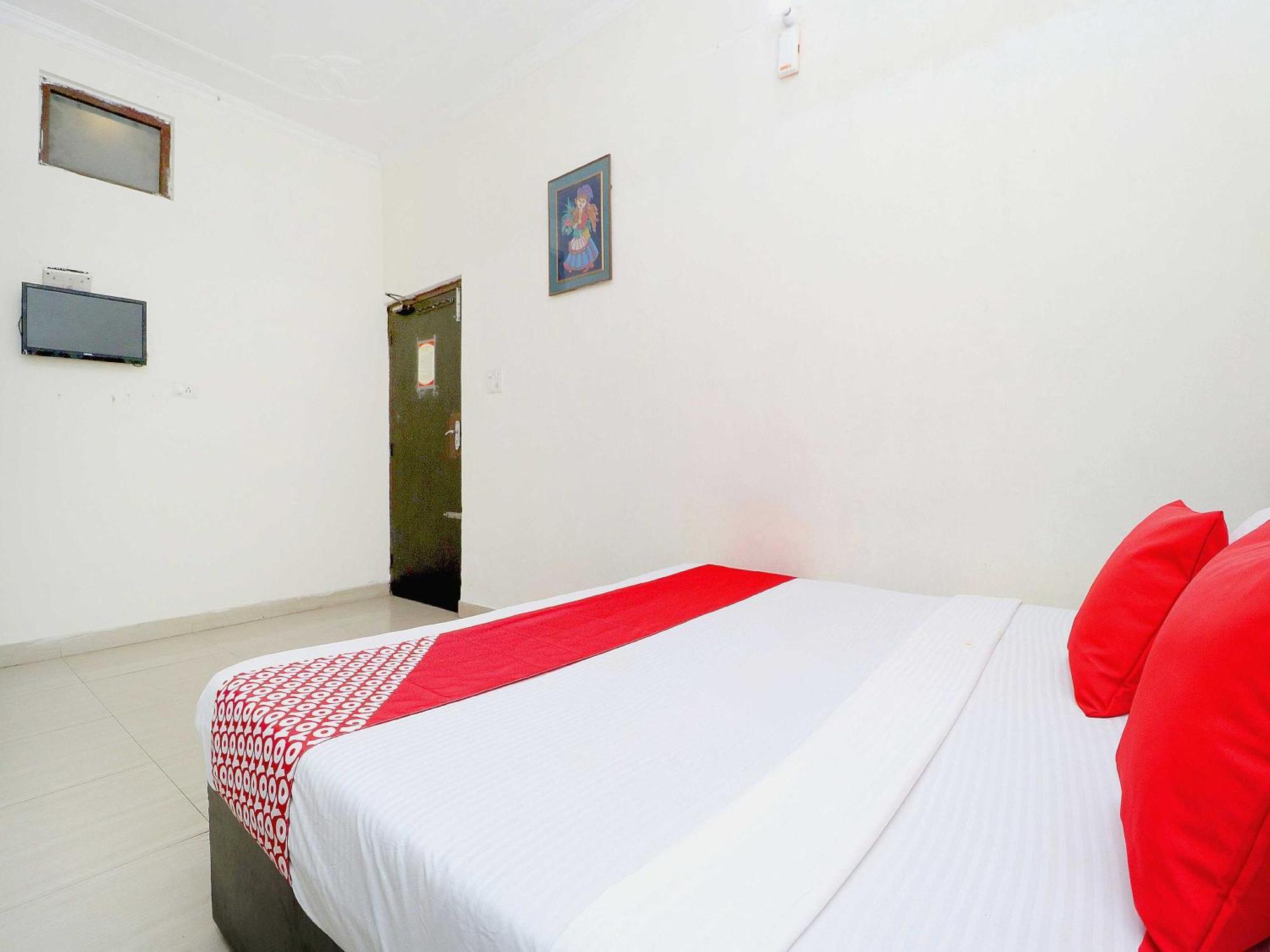 Hotel O Welcome Lounge Shāhpur Exteriör bild